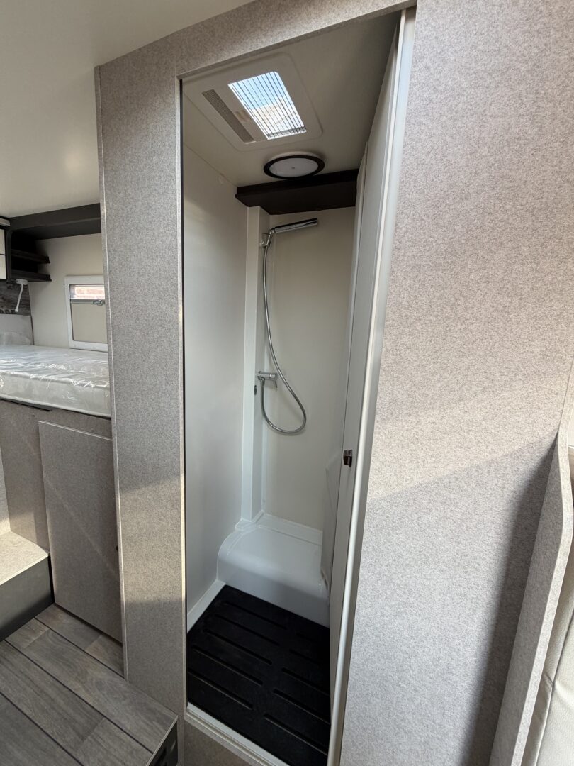 McLouis MC4 339 Slim