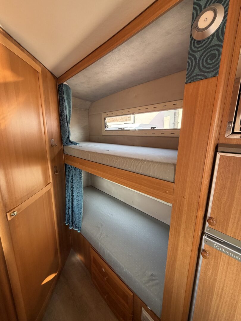CI Elegance 640