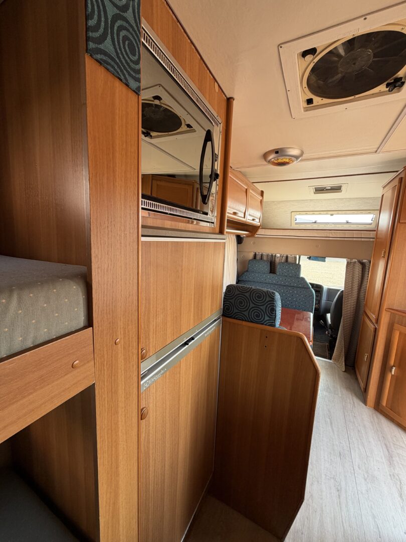 CI Elegance 640