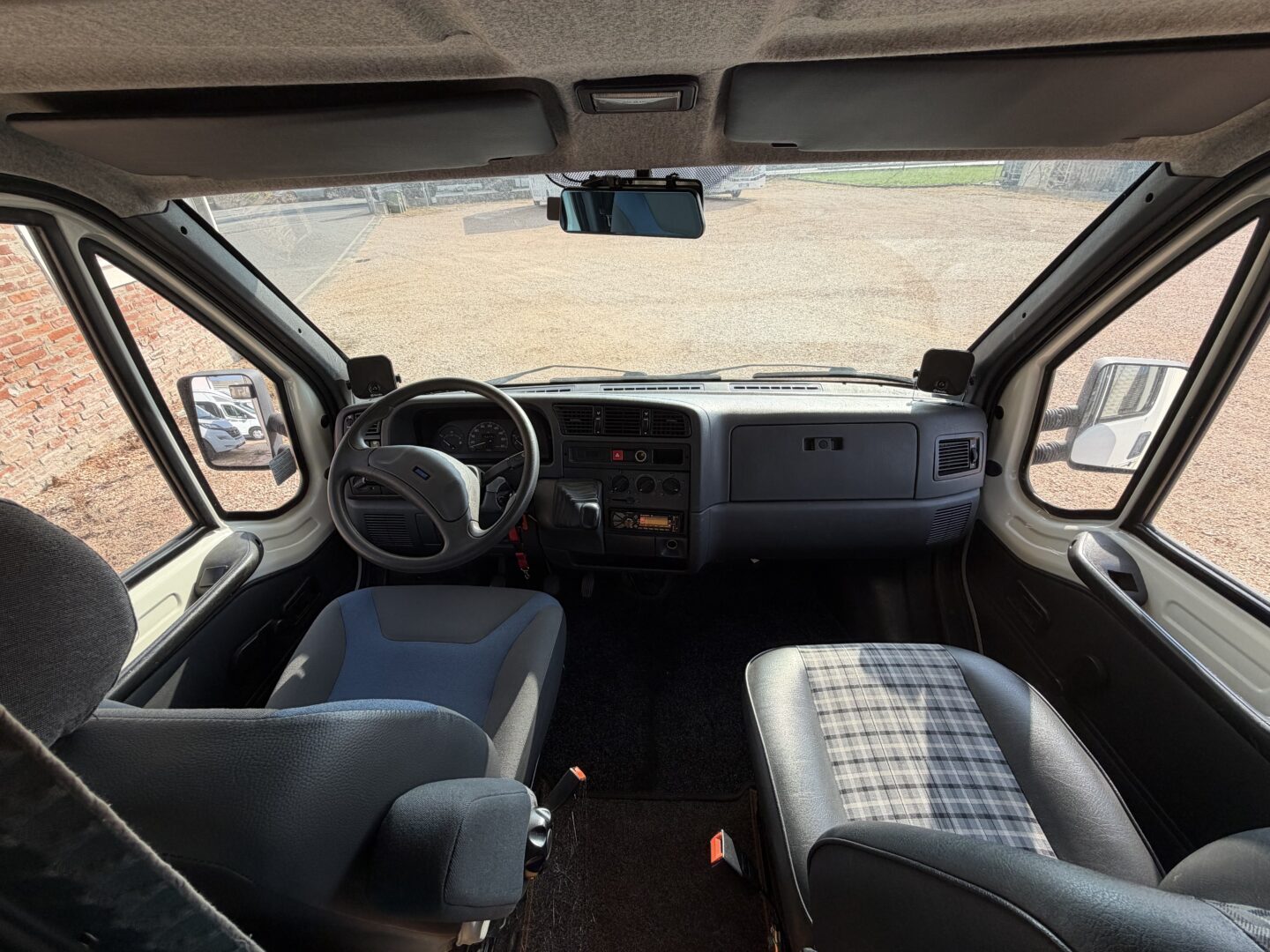 CI Elegance 640