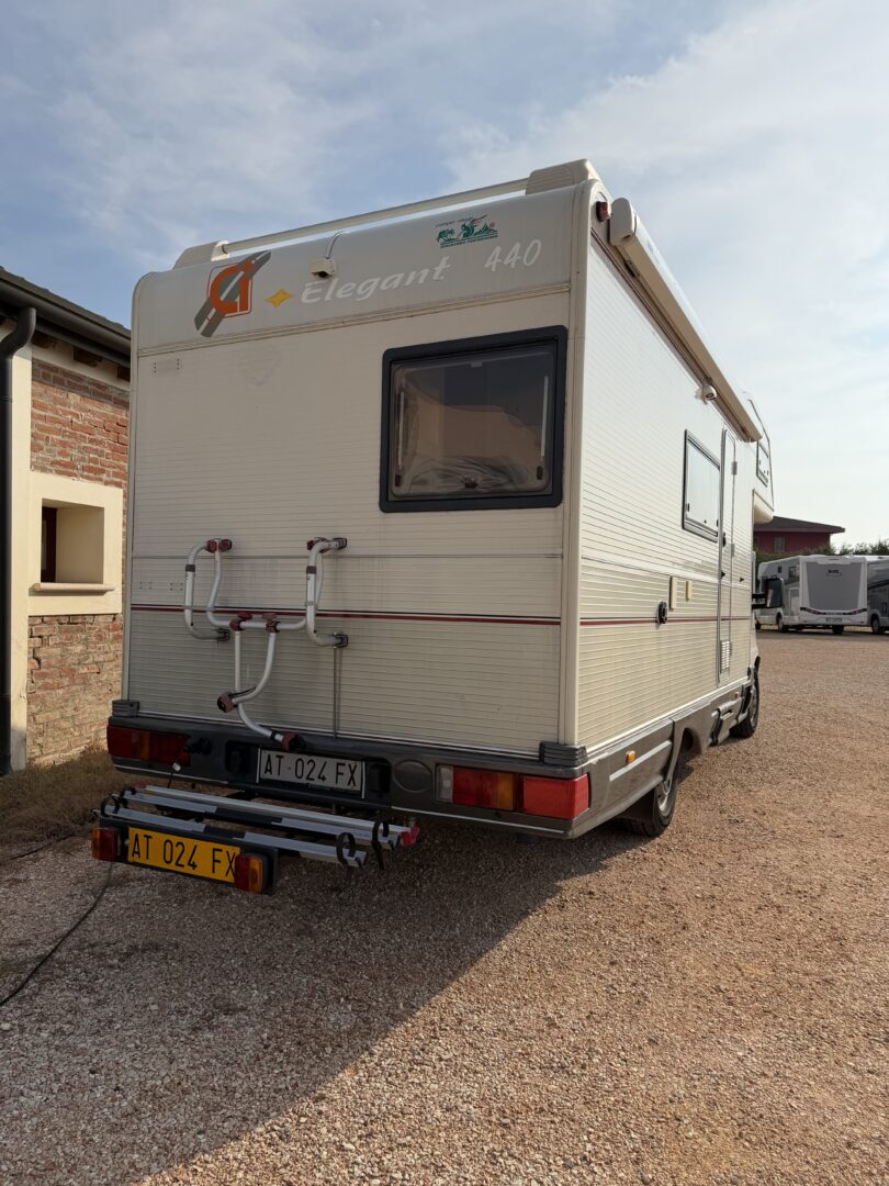 CI Elegance 640