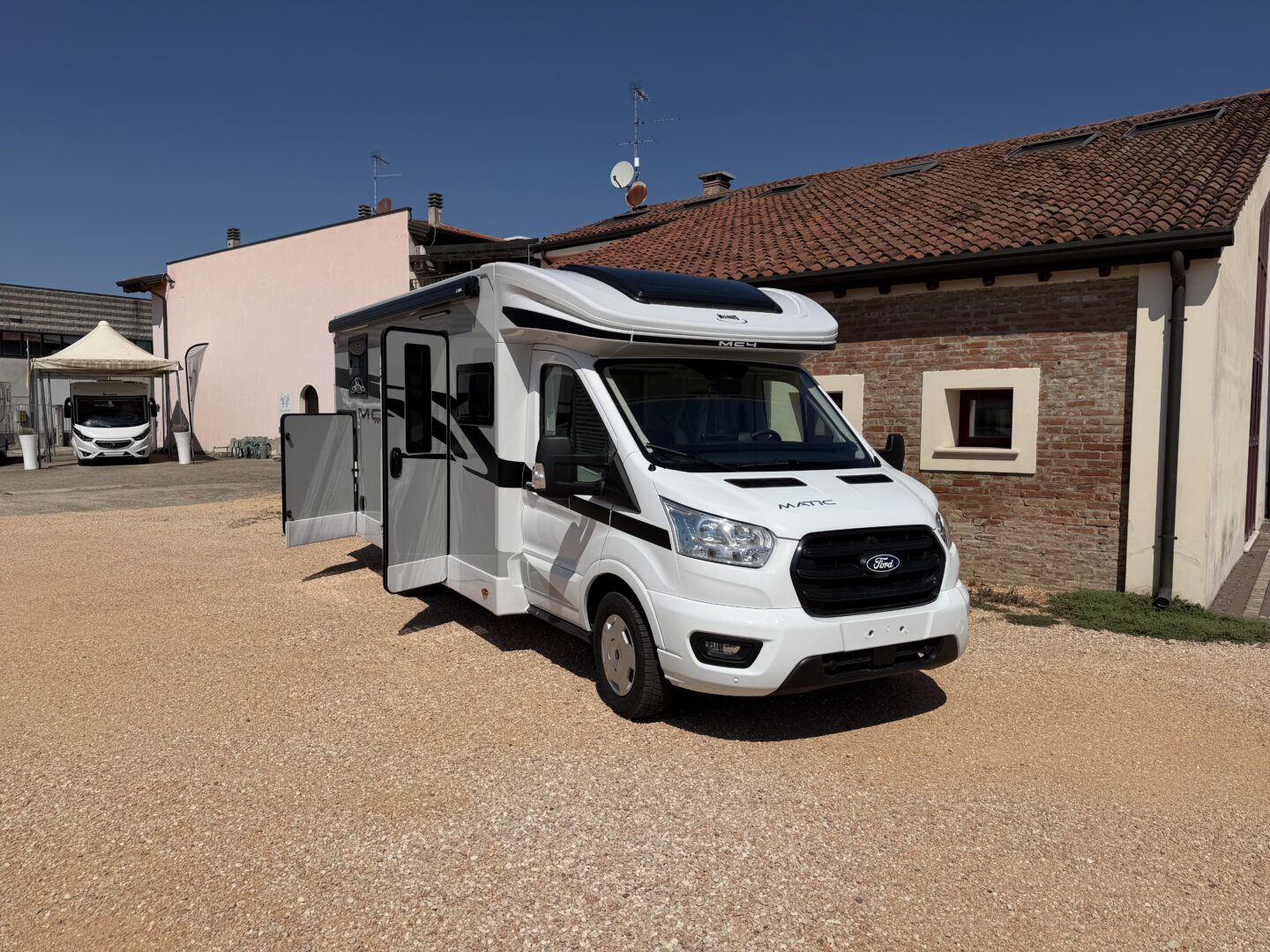 McLouis MC4 370