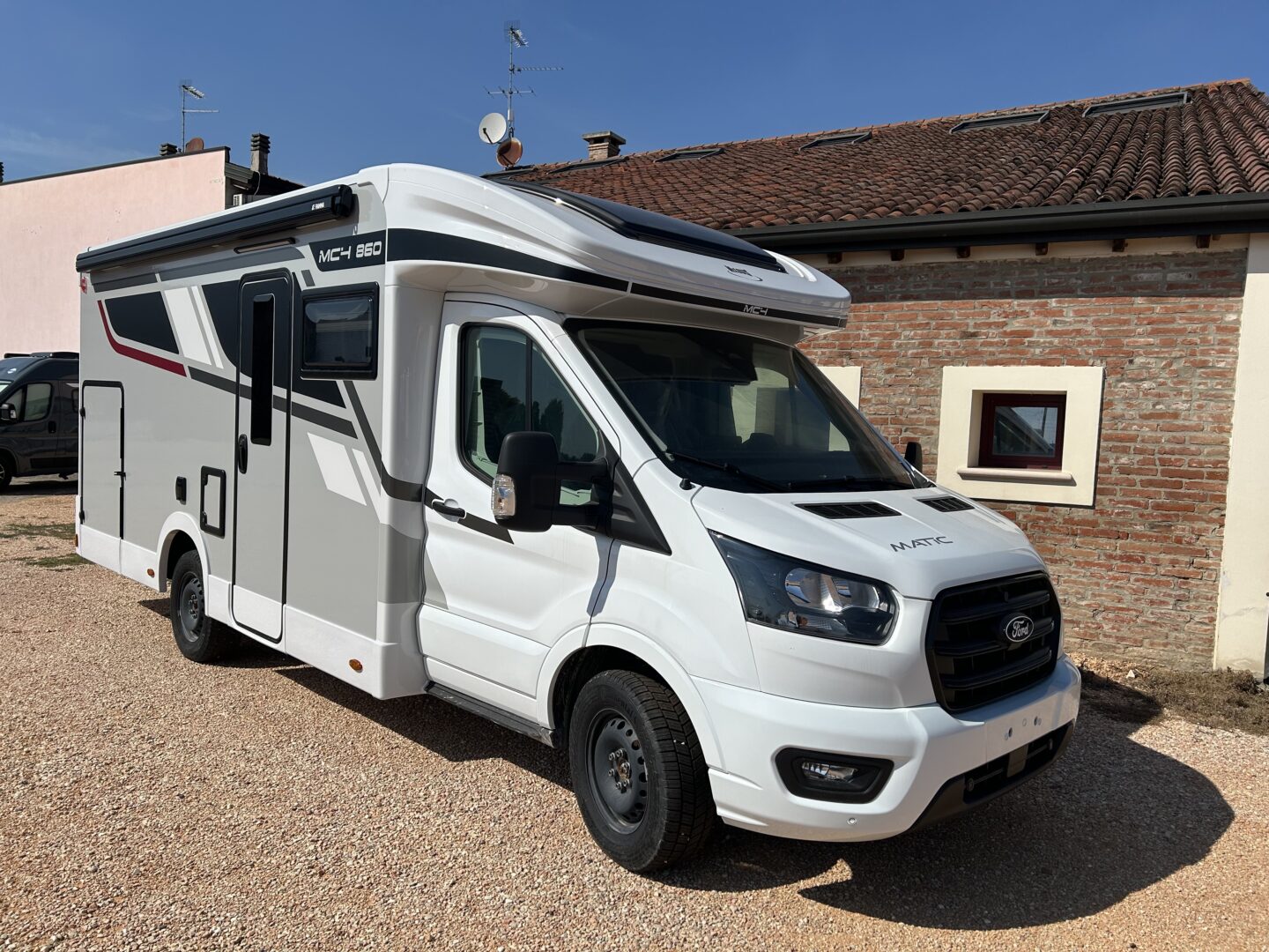 McLouis MC4 860